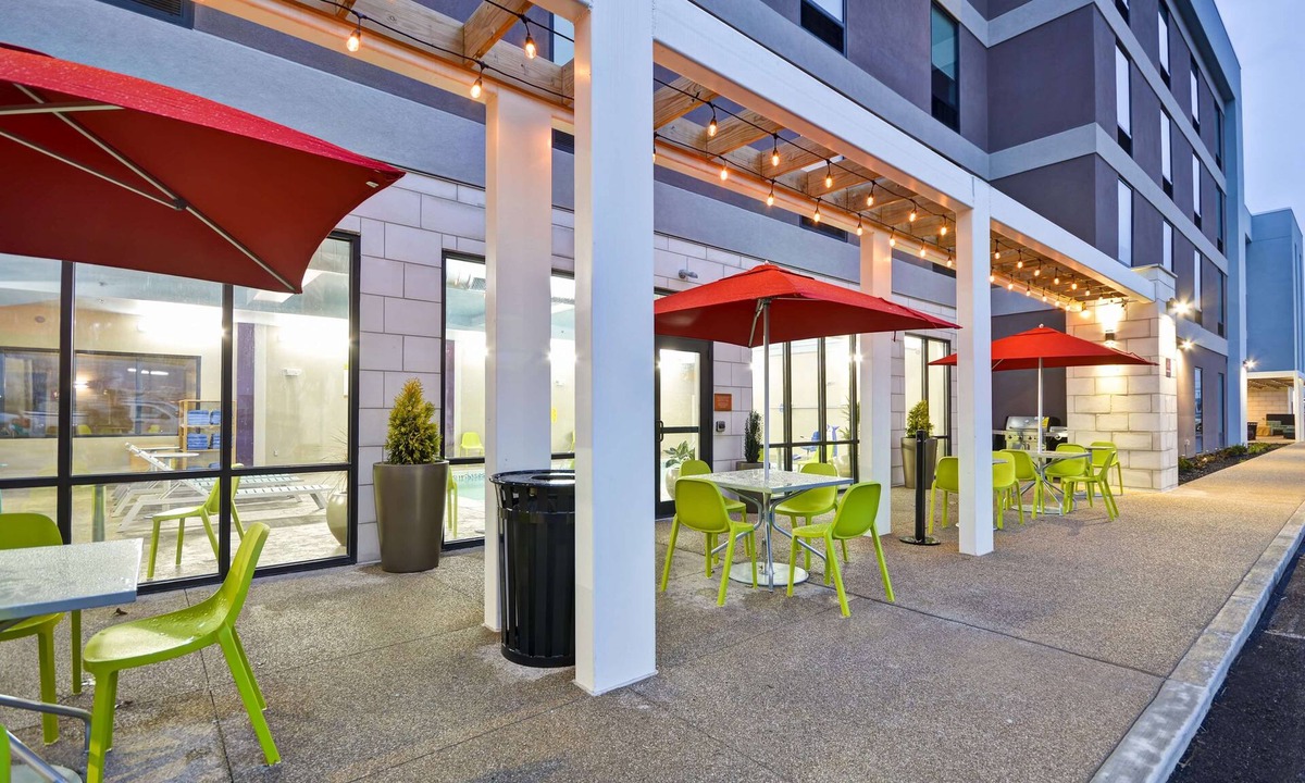 Summit Station Hotel | Home2 Suites by Hilton Columbus Airport East Broad