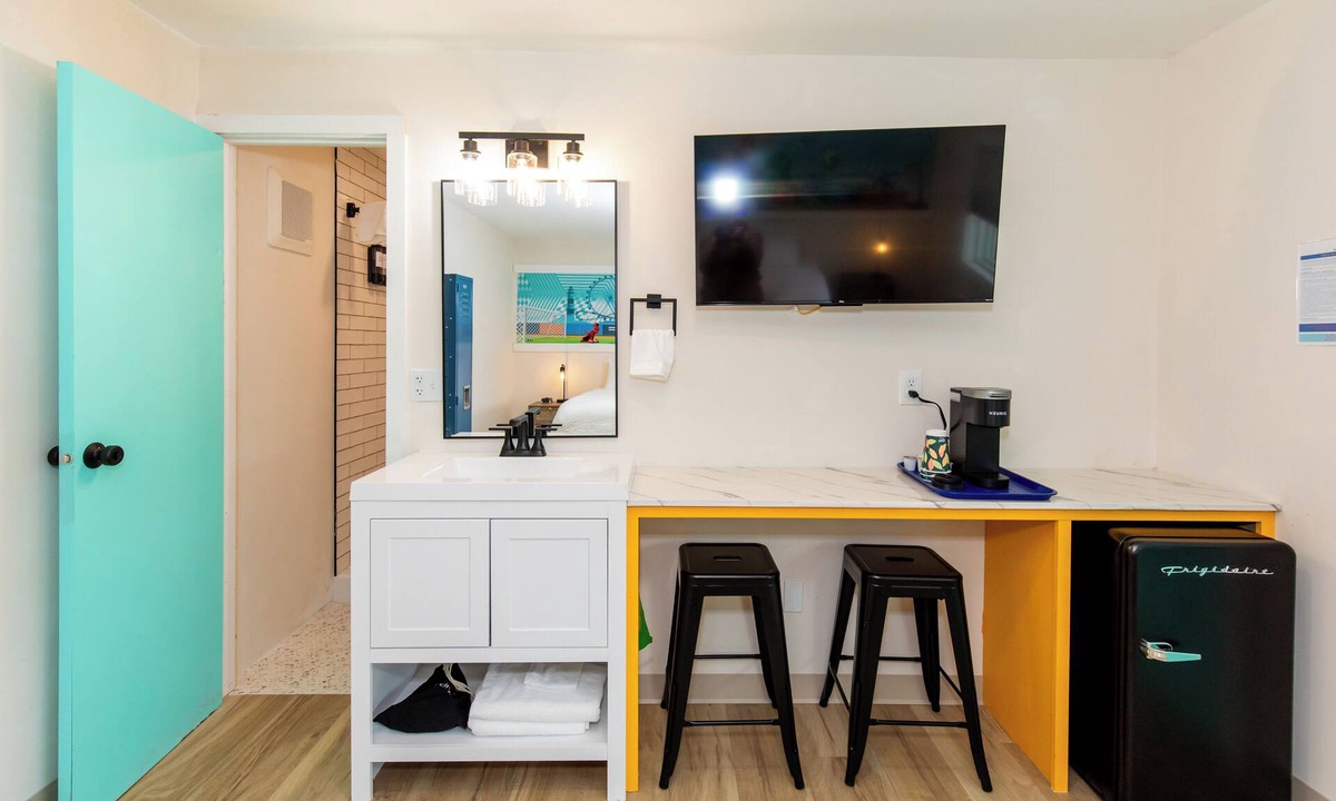 Sandusky South Hotel | HomeField Inn.