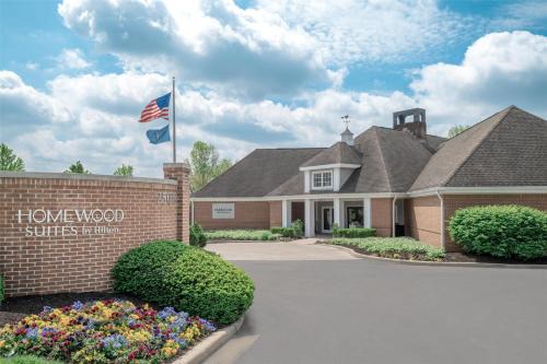 Indianapolis Hotel | Homewood Suites by Hilton Indianapolis At The Crossing