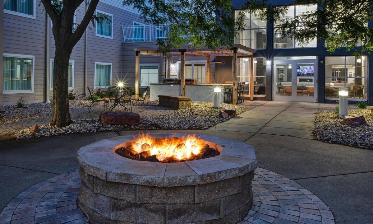 Sioux Falls Hotel | Homewood Suites by Hilton Sioux Falls