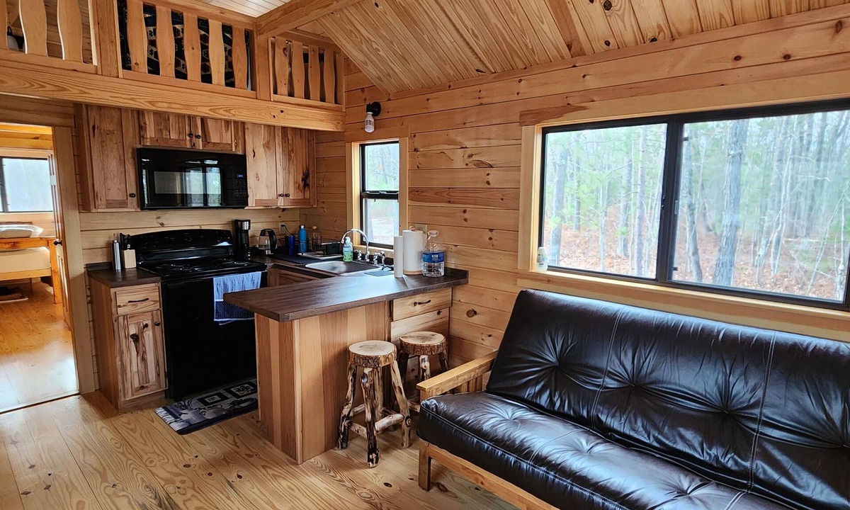 Rogers City Cabin | Honey Bee Farms Secluded Cabin Near Lake Huron