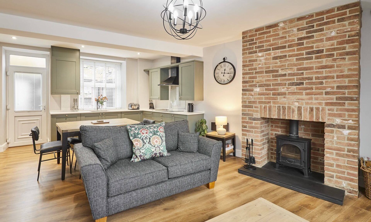 Belford House | Host & Stay | Cedar Cottage
