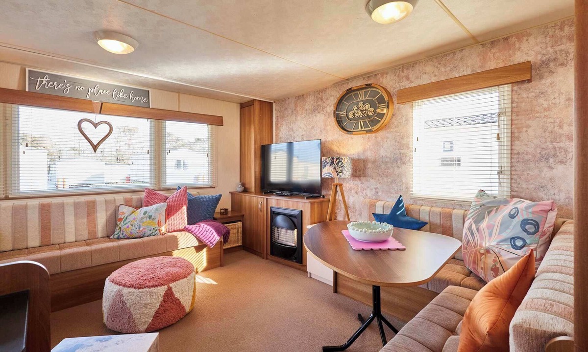 Cresswell Ski Chalet | Host & Stay | Cosy Cove