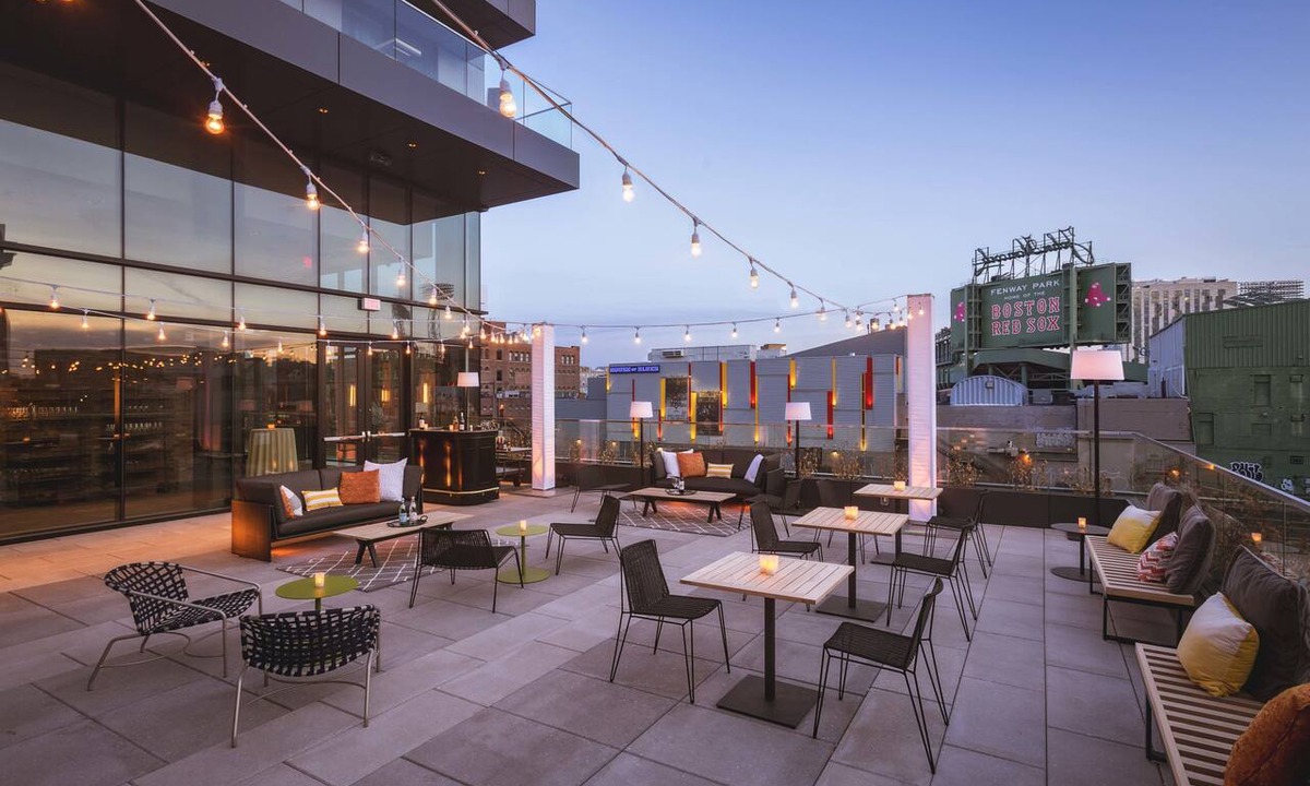 Fenway–Kenmore Hotel | Hotel Commonwealth