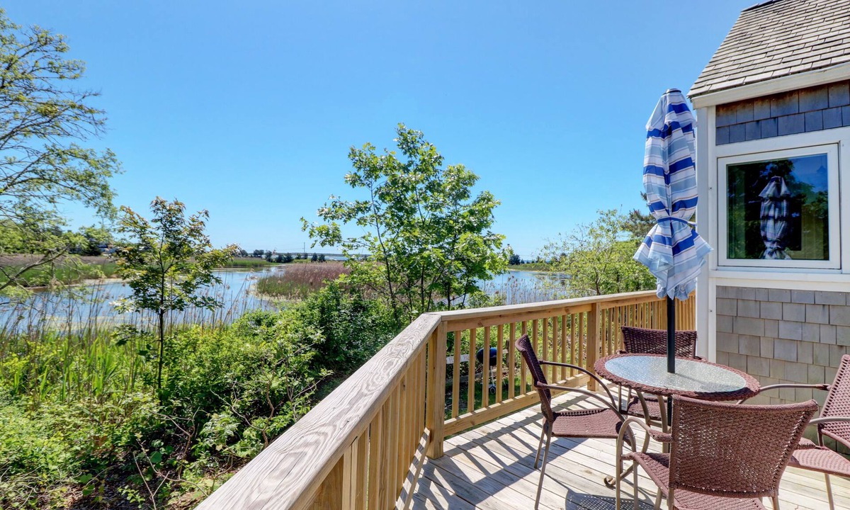 Hyannis Port Cottage | HyannisPort Cottage with Ocean Views and Short Walk to 3 nice Ocean Beaches!