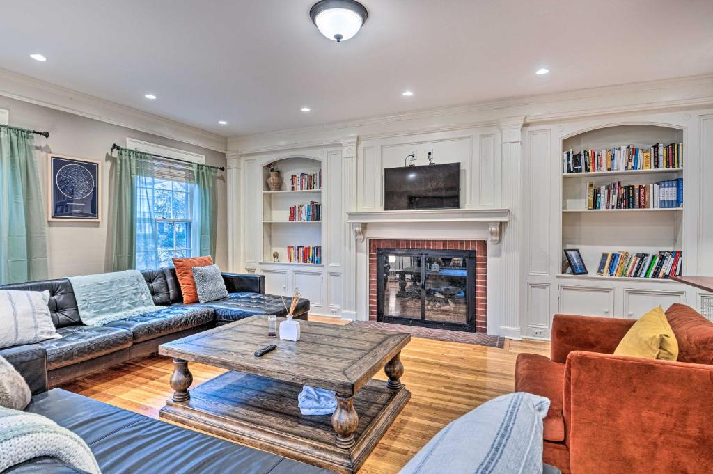 Meridian-Kessler House | Indianapolis Family Home in Walkable Area!