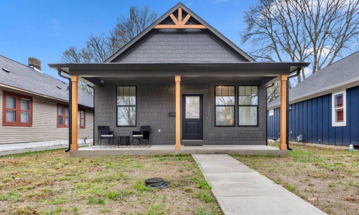 Indianapolis House | Indy’s Royal Estate Next to the State Fairgrounds!