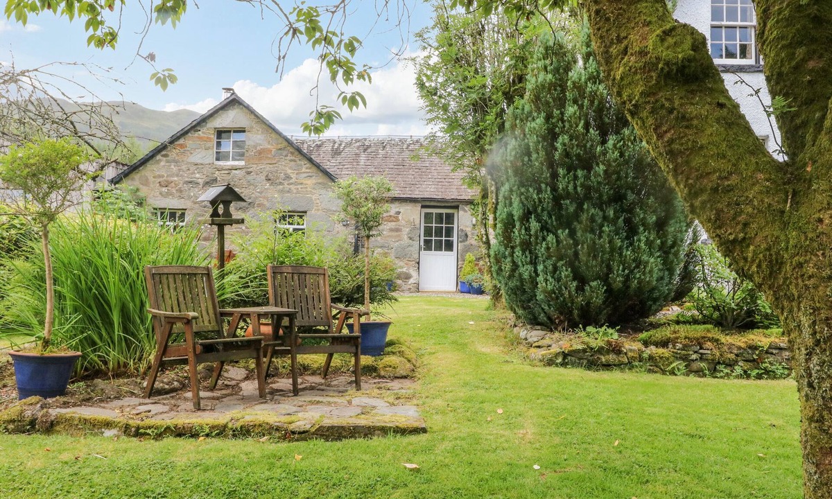 Balquhidder House | INGLIS NOOK COTTAGE in Balquhidder, Perthshire, Scotland