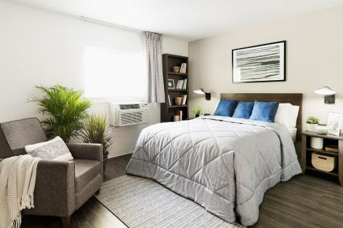 St. Charles Hotel | InTown Suites Extended Stay St. Louis MO - St. Charles