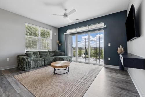 Whitestown Apartment | IRIE Living, ReNEW Kg 2Bd Gym Pool BRAND NEW!