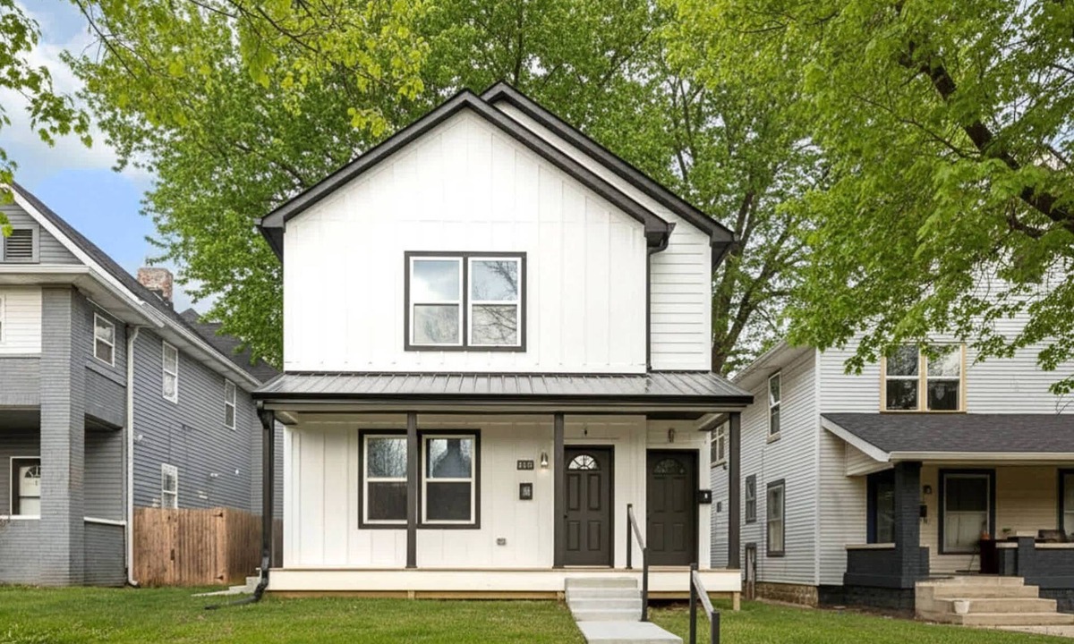 Near Eastside House | Irvington Style | Luxurious 3BR Prime Location