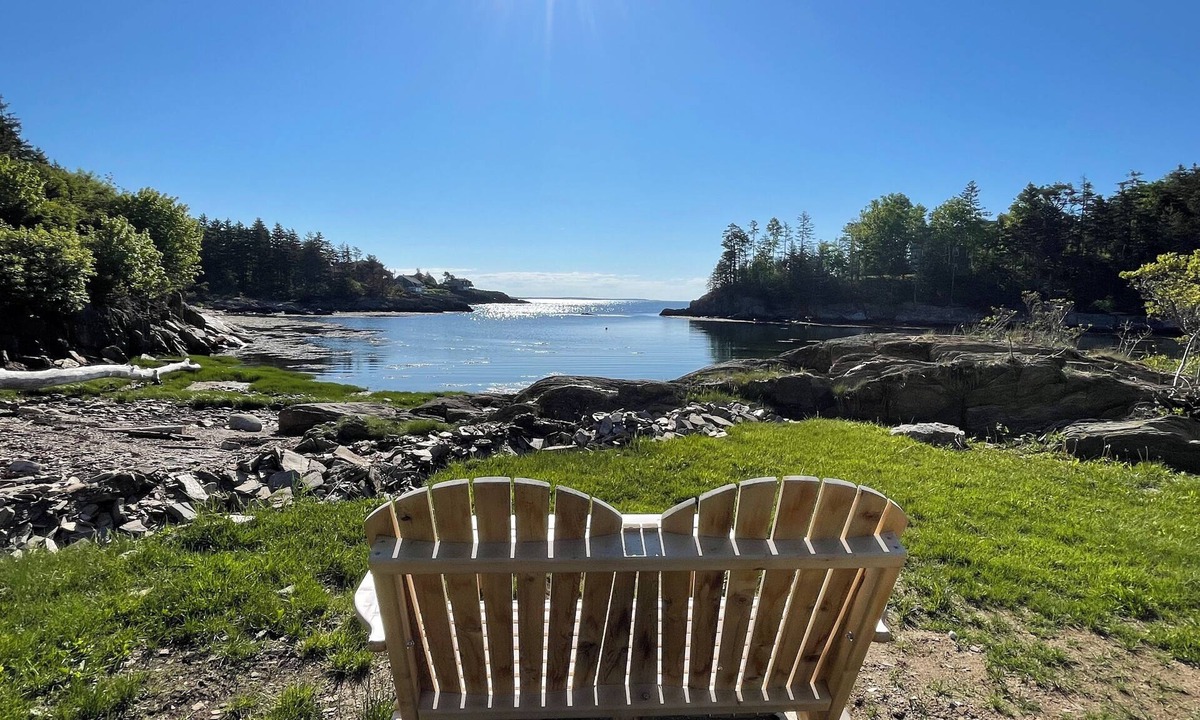 Bailey Island House | Johnson Homestead. One level living, ocean view with semi-private beach access.