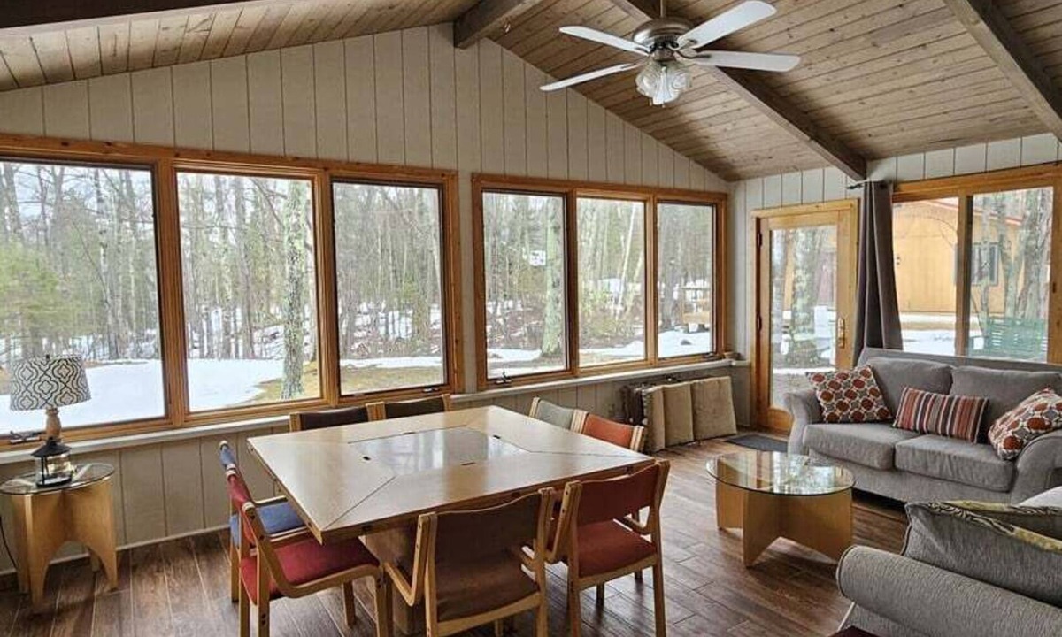 La Pointe House | Johnston`s Golf Cottage - Madeline Island Golf Ret