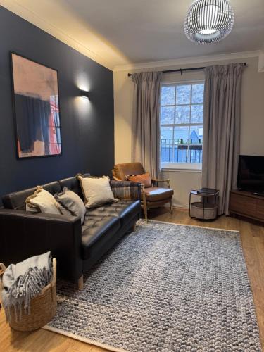 Old Town Apartment | JOIVY Stylish Castle View Flat with Balcony