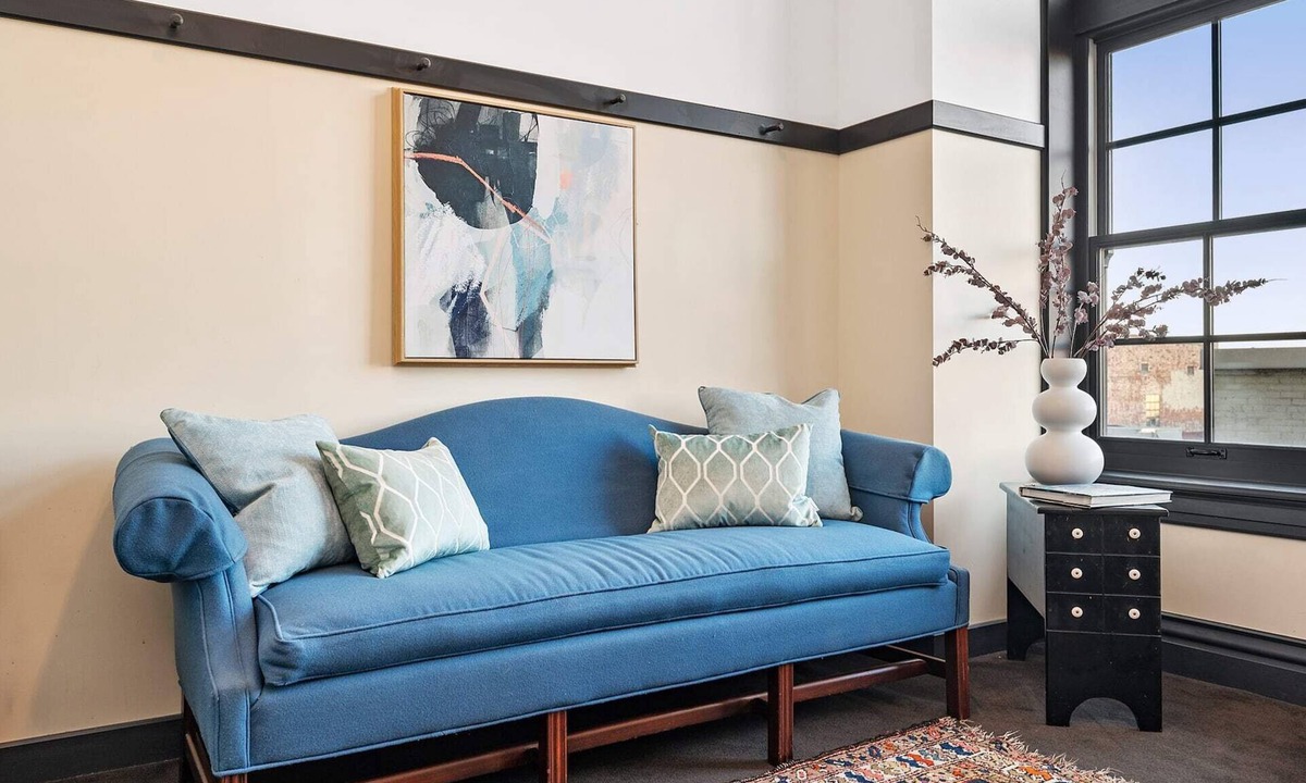 East Liberty Apartment | Kasa | Enjoy a Beautiful Suite in East Liberty | The Maverick