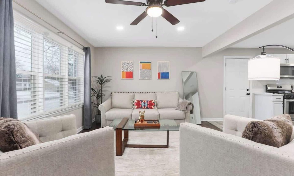 Lee's Summit House | KingBeds Sleeps8 Arcade Near DT LS MAJOR INTERNATIONAL SPORTING EVENT 26!