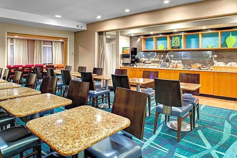 Landen Hotel | Kings Inn Suites Cincinnati Ma