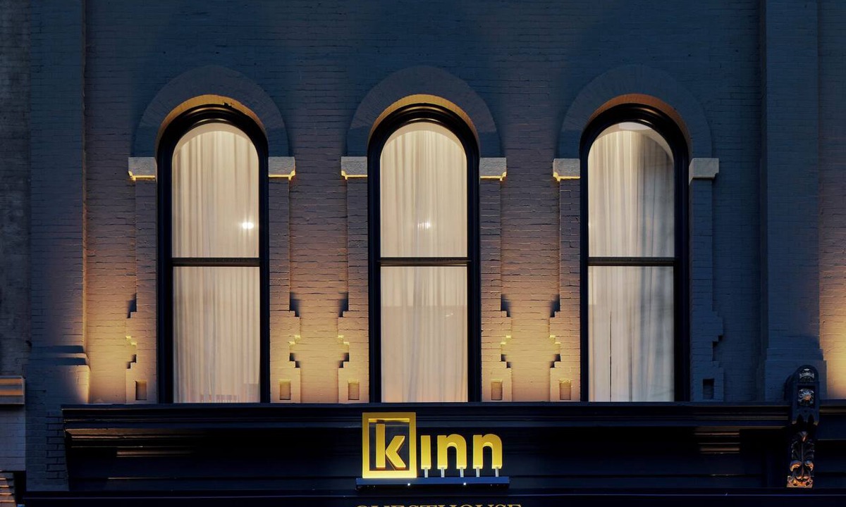 East Town Hotel | Kinn Guesthouse Downtown