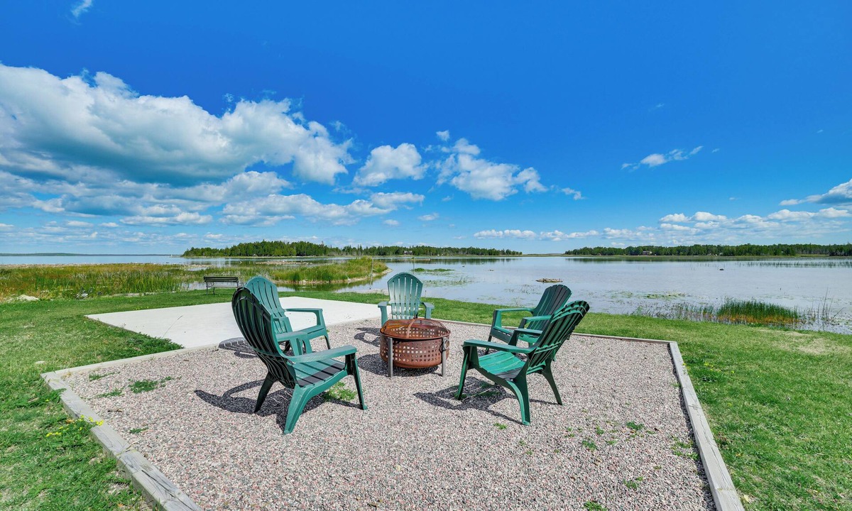 De Tour Village House | Lake Huron Waterfront Escape: Kayak, Fish & Swim