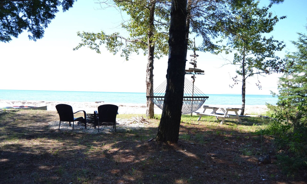 Carp Lake Cottage | Lake Michigan Cecil Bay- between Mack City and Wilderness state park