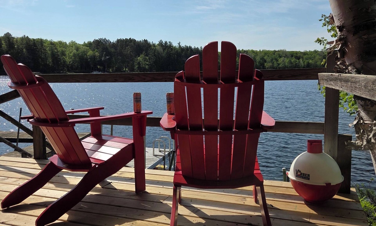 Mercer Cottage | Lakefront 2-bedroom Cottage on Crystal Lake. Your perfect summer getaway.