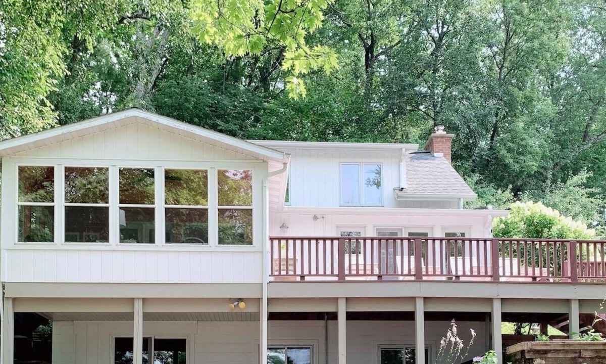 Markesan Cottage | Lakefront Beauty Inside and Out