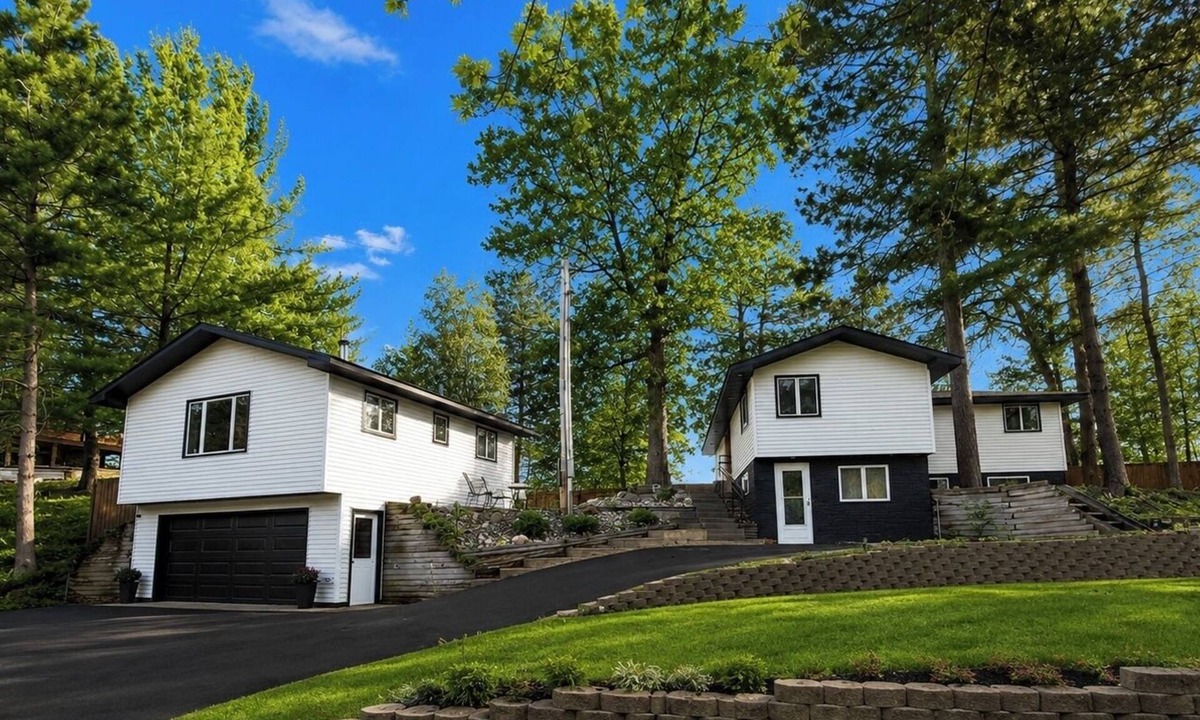 Crosslake Cabin | Lakefront Home on Rush Lake with Bunkhouse, Sleeps 10+, Perfect Sunset Views