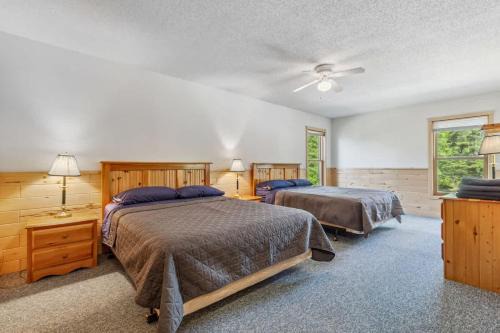 Park Rapids House | Lakeside Condo #18 4BR 4BA Timberlane Resort