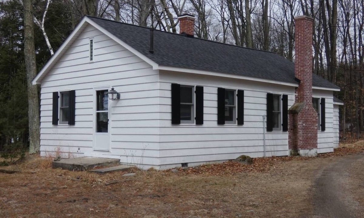 Alden House | Lakeside Cottage on Torch Lake