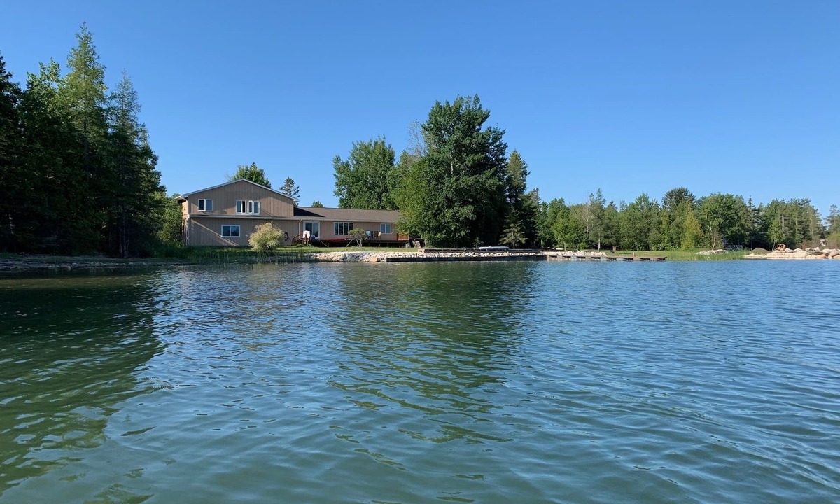 De Tour Village House | Lakeview Retreat - Detour - with Private Dock/Fire Pit