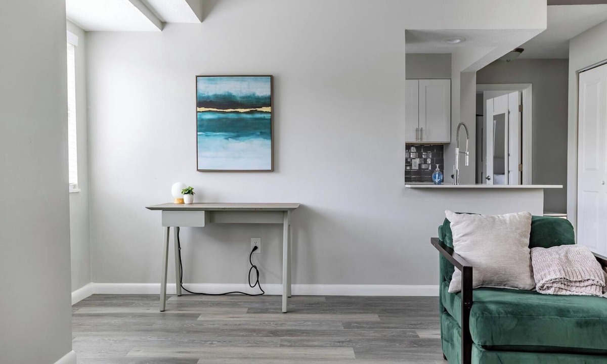 Indianapolis Apartment | Landing at Riverbend - 2 Bedrooms in Castleton