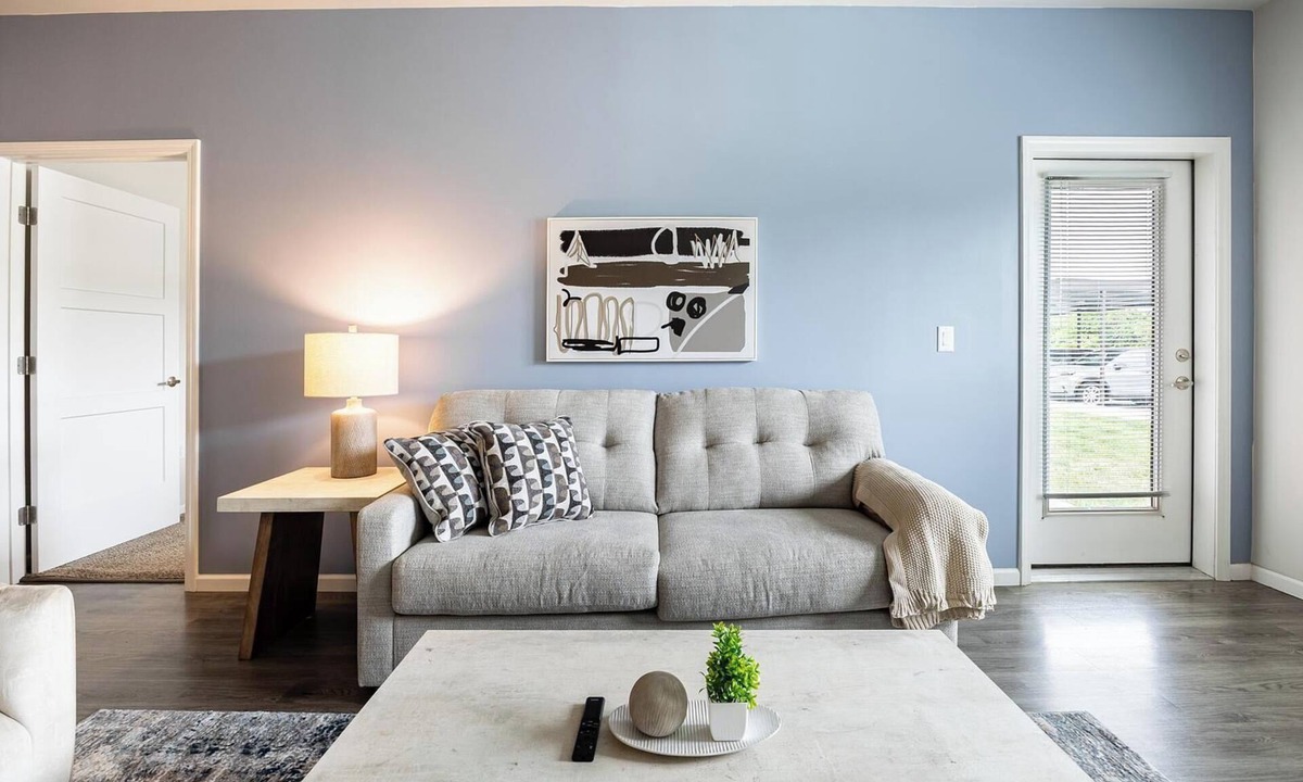 Greenwich Apartment | Landing | Chic 2BD, Pool, Courtyard