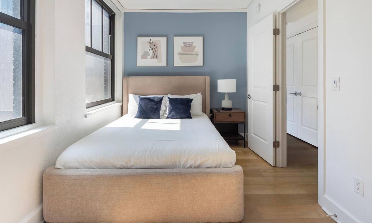 Financial District Apartment | Landing | Incredible 2BD, Yoga Studio, Game Room