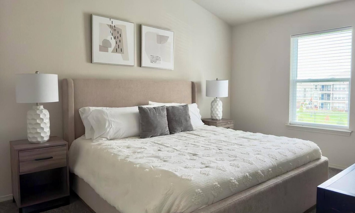 Belton Apartment | Landing | Modern 1BD, Clubhouse, Gym
