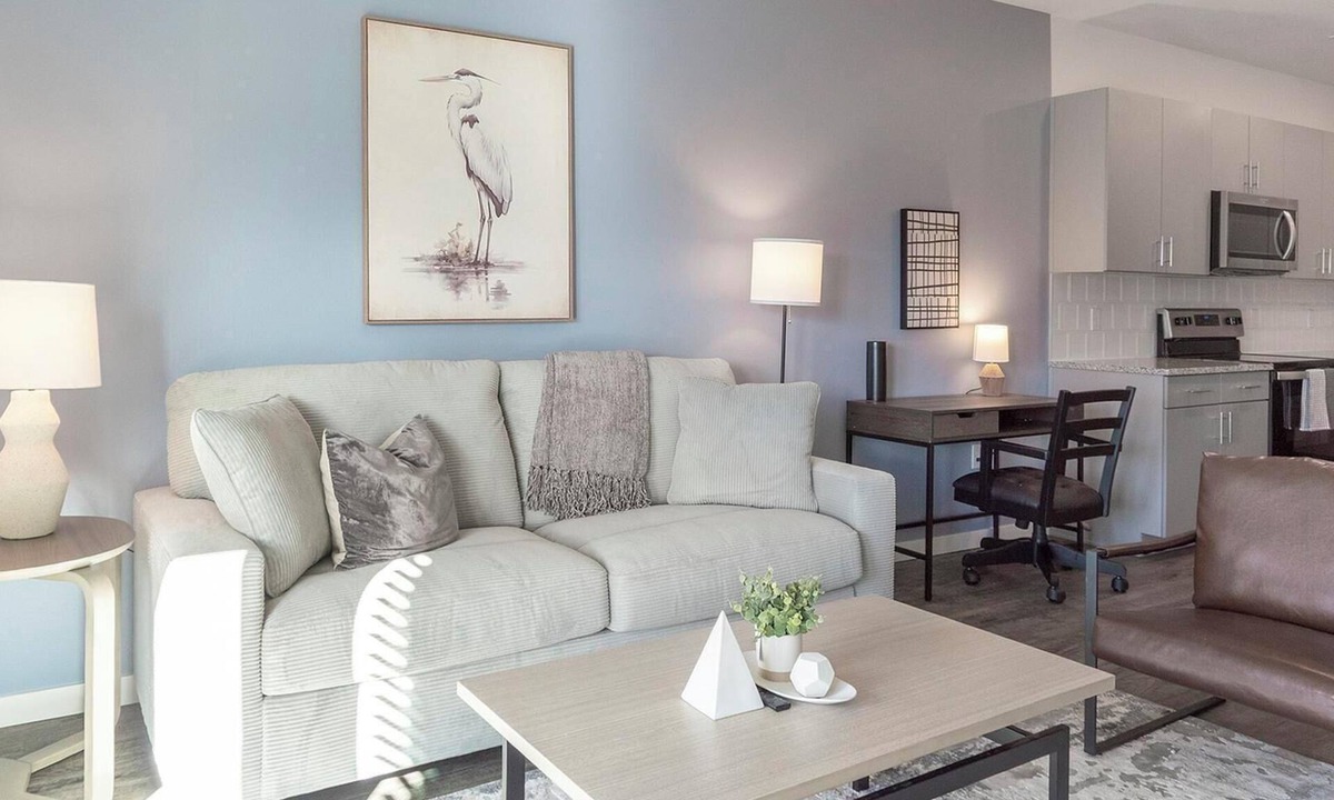 Northgate Apartment | Landing | Spectacular 1BD, Gym, Pool