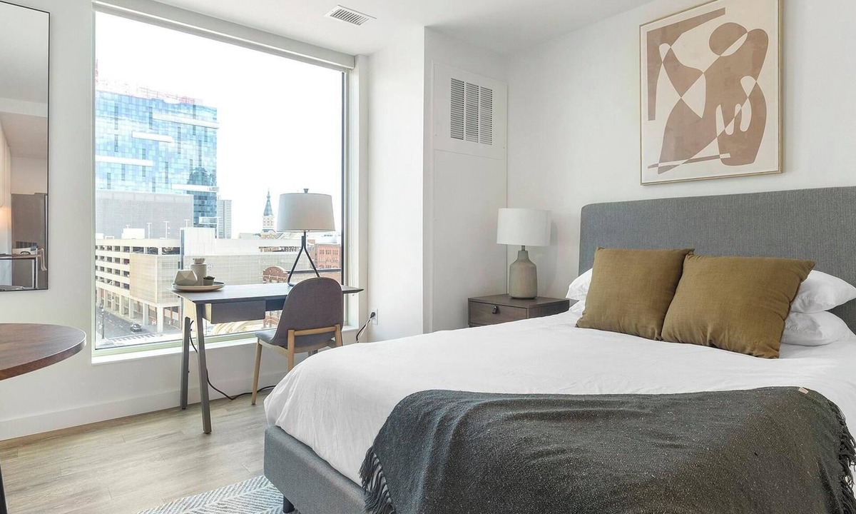 Greektown Historic District Apartment | Landing | Spectacular Studio, Gym, Clubhouse