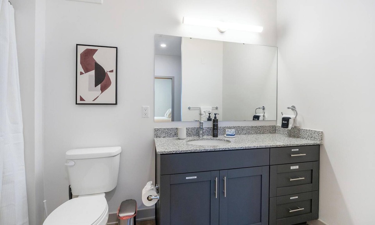 McCordsville Apartment | Landing | Stunning 2BD, Gym, Clubhouse