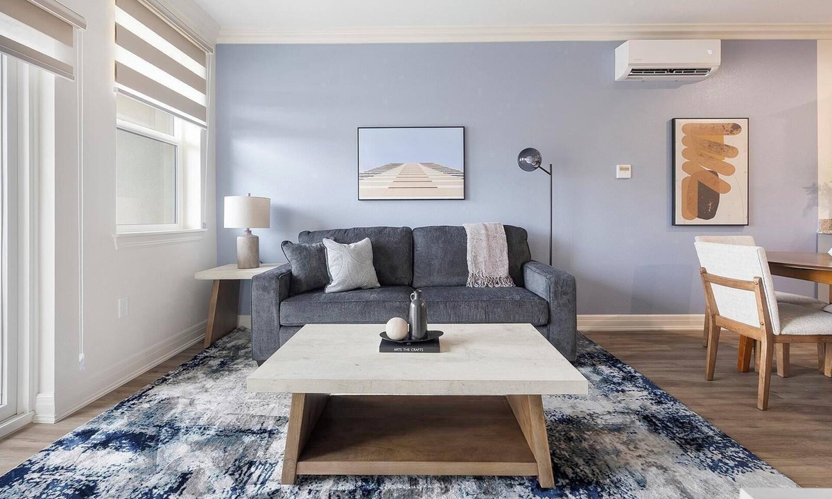 Johnstown Apartment | Landing | Stylish 2BD, Yoga Studio, Gym
