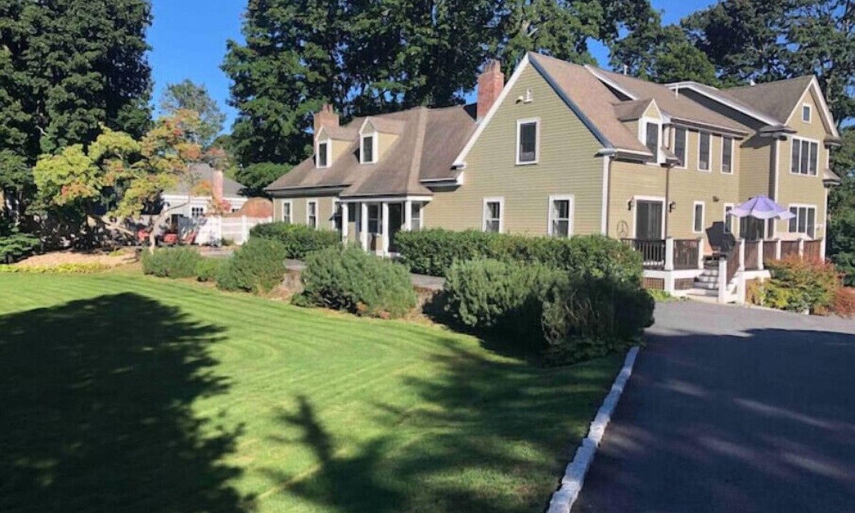 Marblehead House | Large family home in great location