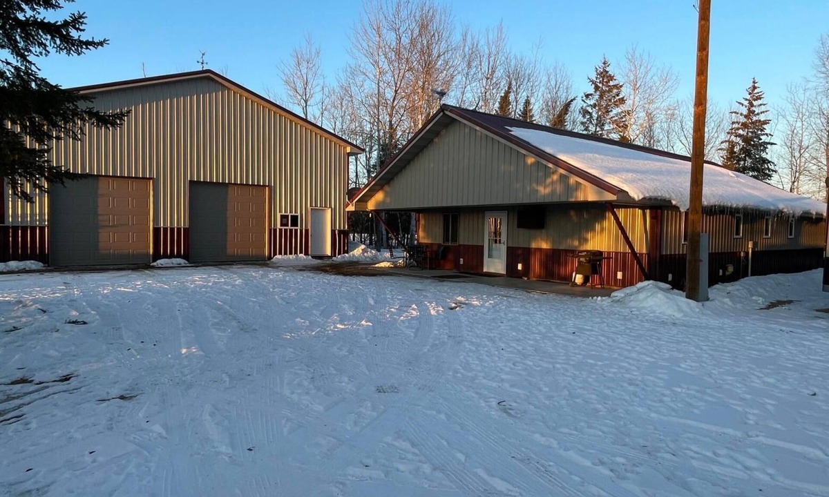 Baudette House | Lazy Fox Lodge, Lake of the Woods
