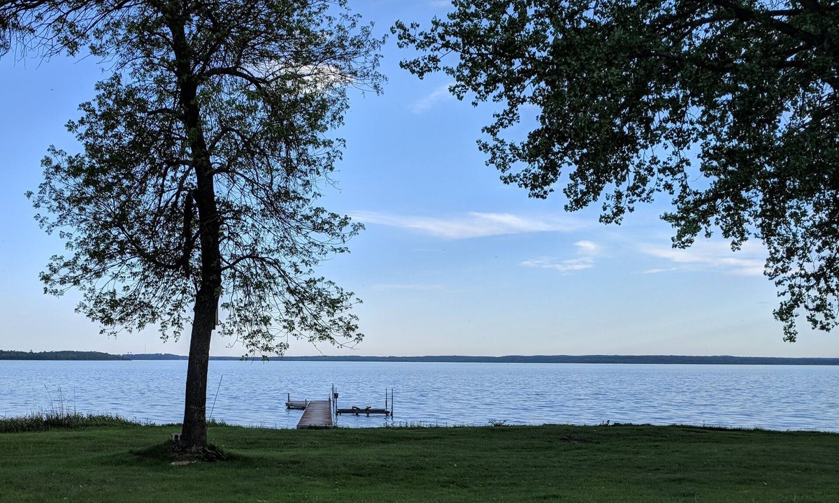 Cass Lake Cabin | Leech Lake-Beautiful View- lakeside