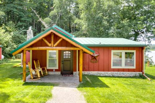 Walker House | Leech Lake South Shore - Private, Sleeps 8 Adults