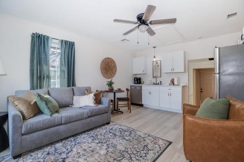 Wichita Apartment | Lions Lair - 1 BR 1 BA Home Coffee Smrt TV Wifi