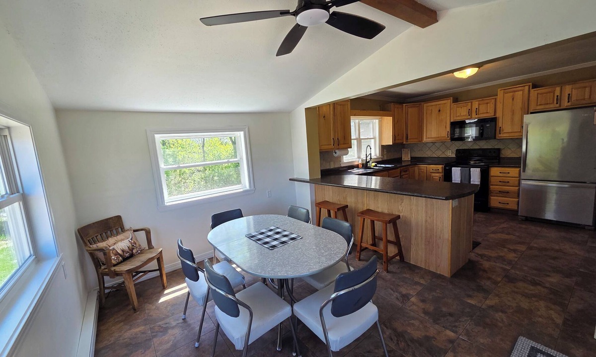 Ransom County House | Lisbon, ND - Cozy Farmhouse 3 bed, 1 bath; 6 miles-Lisbon, 9 miles-Fort Ransom