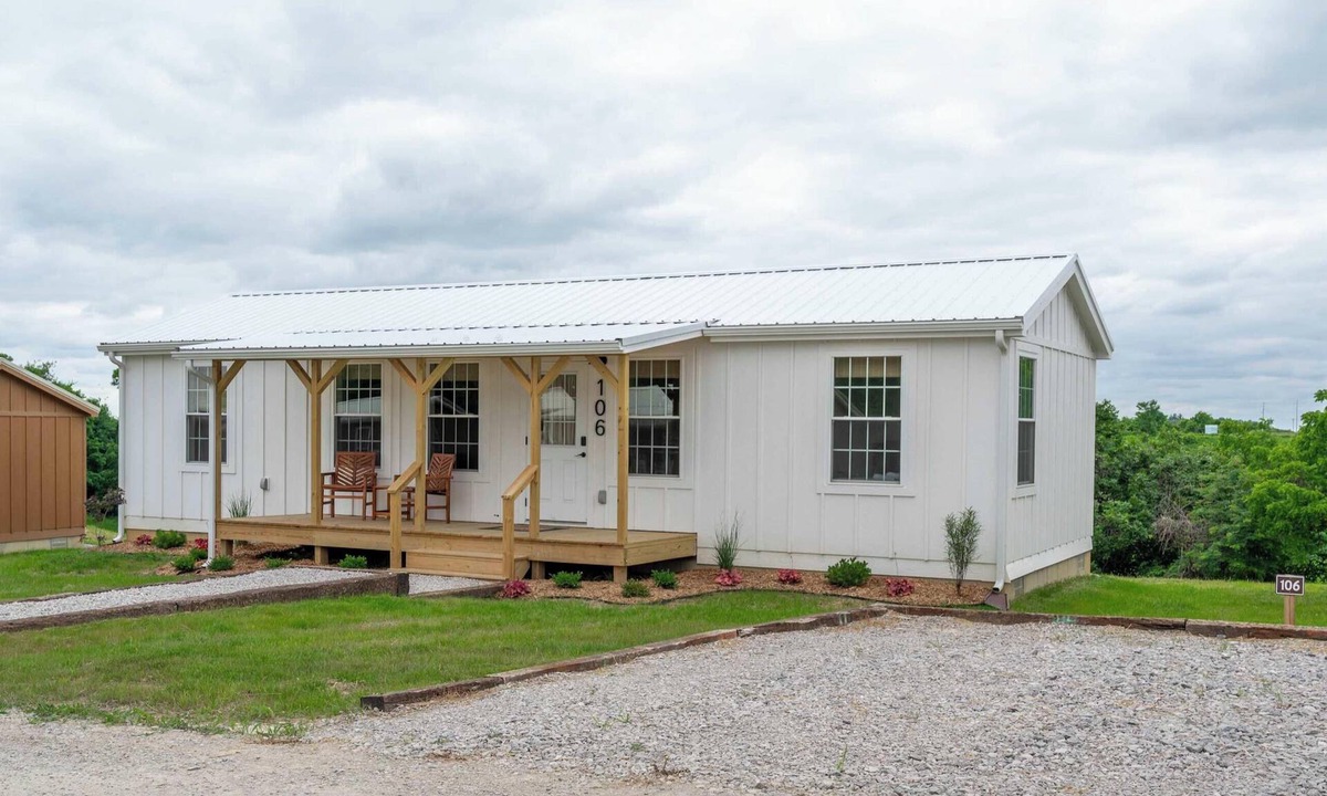 Williamstown Cabin | Lodge 106 at Eden Reserve—Safari Cabin Near Ark