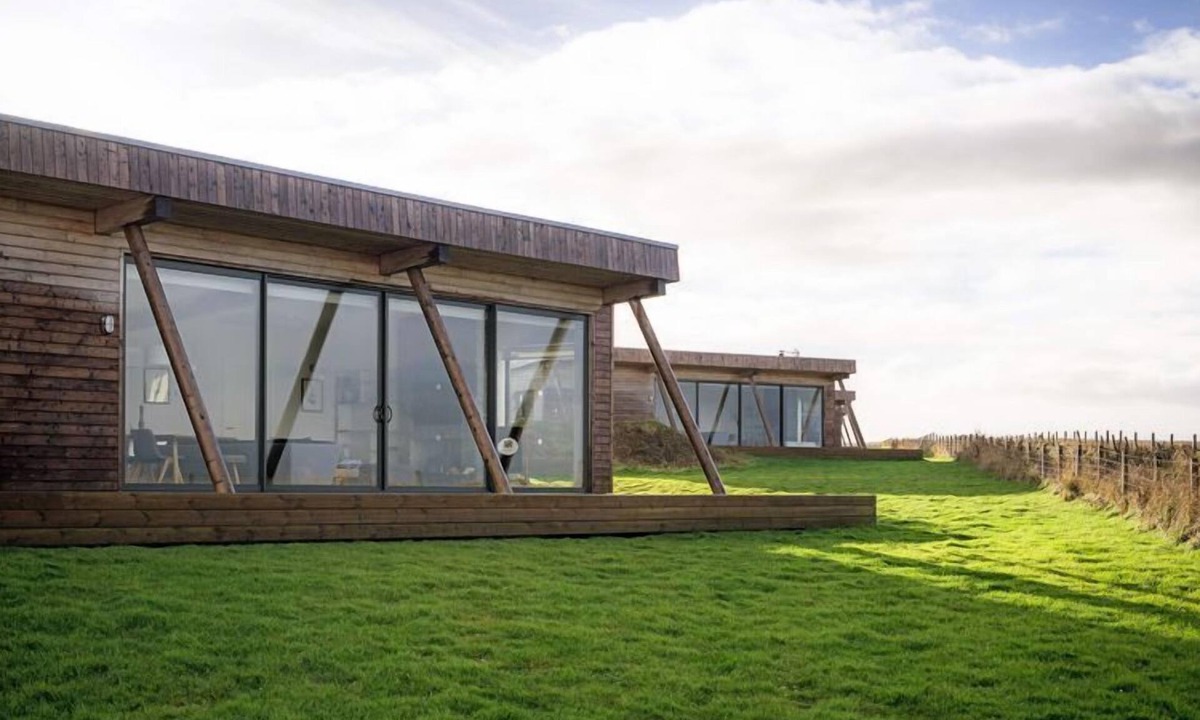John O'Groats Cottage | Lodge 7 - 3 Bed - a john o'groat that sleeps 6 guests in 3 bedrooms