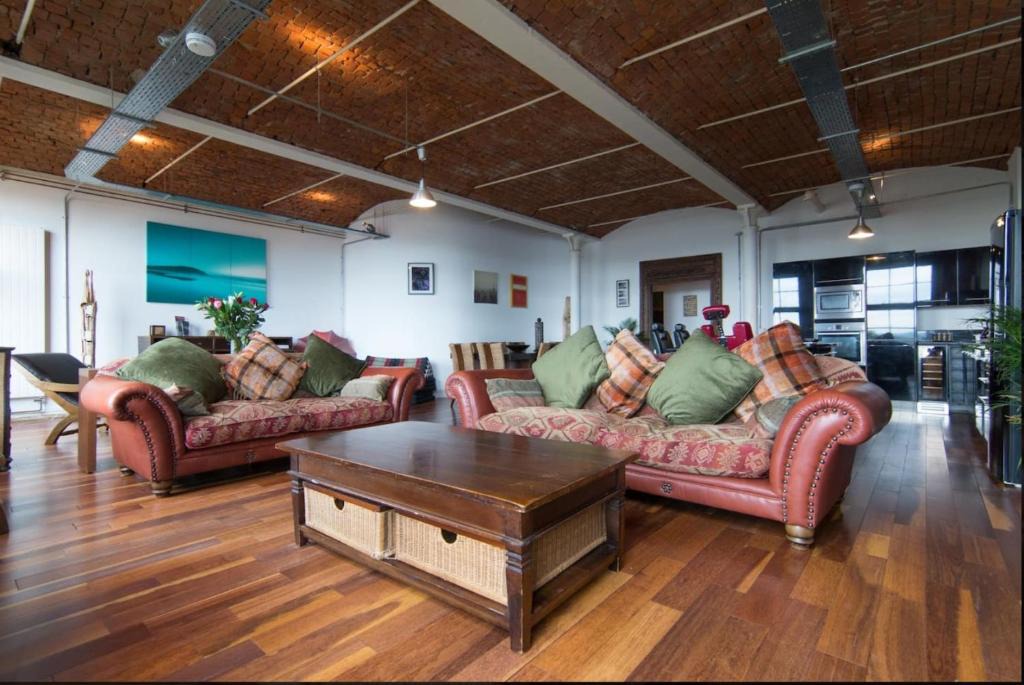 Port Glasgow Apartment | Loft Apartment
