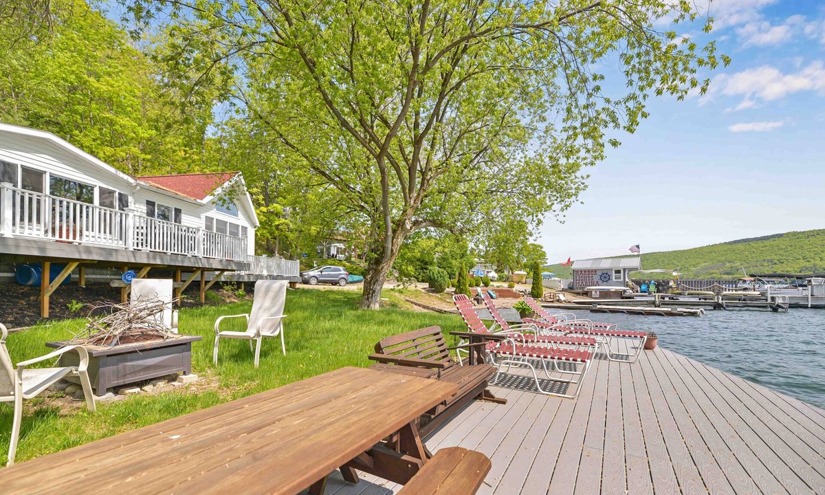 Hammondsport Cottage | Loon Landing - Fisherman's Paradise on West Shore of Keuka Lake