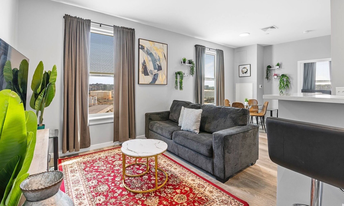 Everett Apartment | Lovely 1BR Near Encore Boston zx28