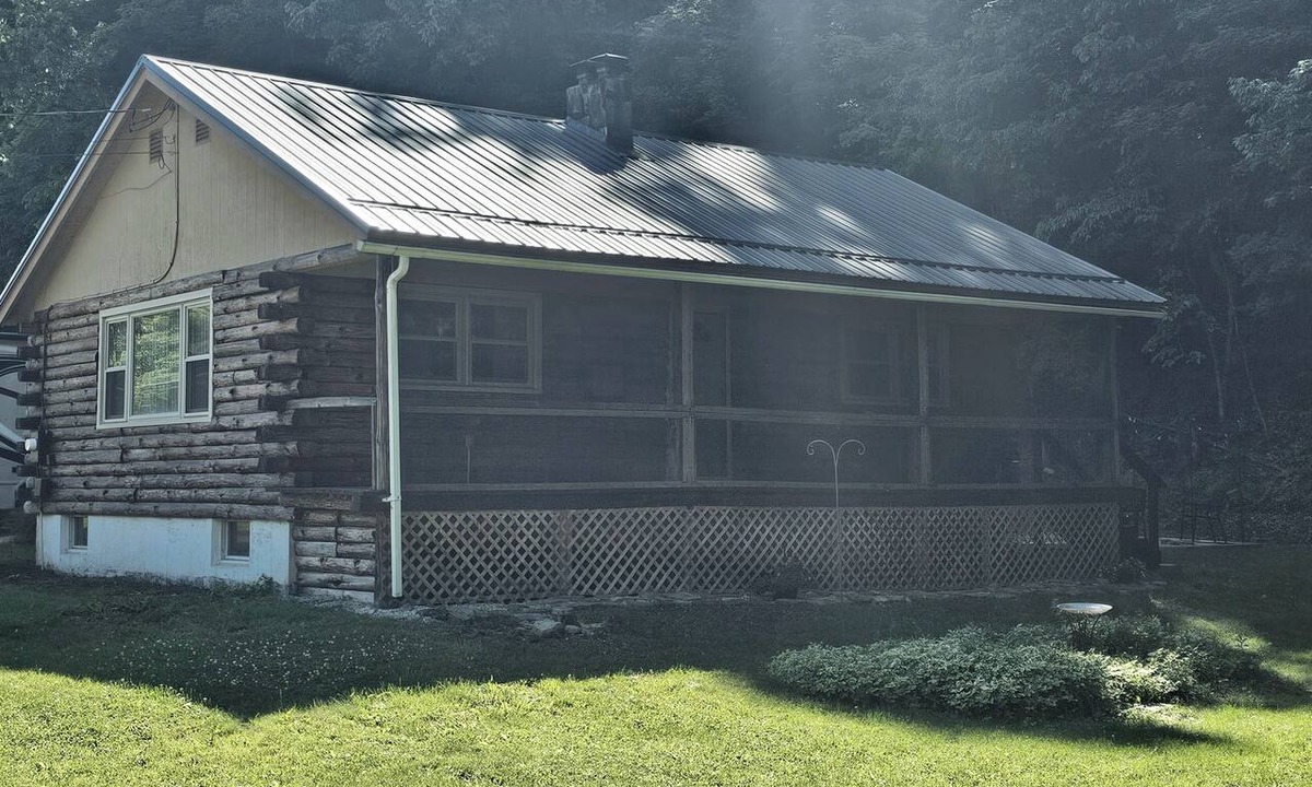 Campbell Cabin | Lovely 2-bedroom cabin with AC in Campbell